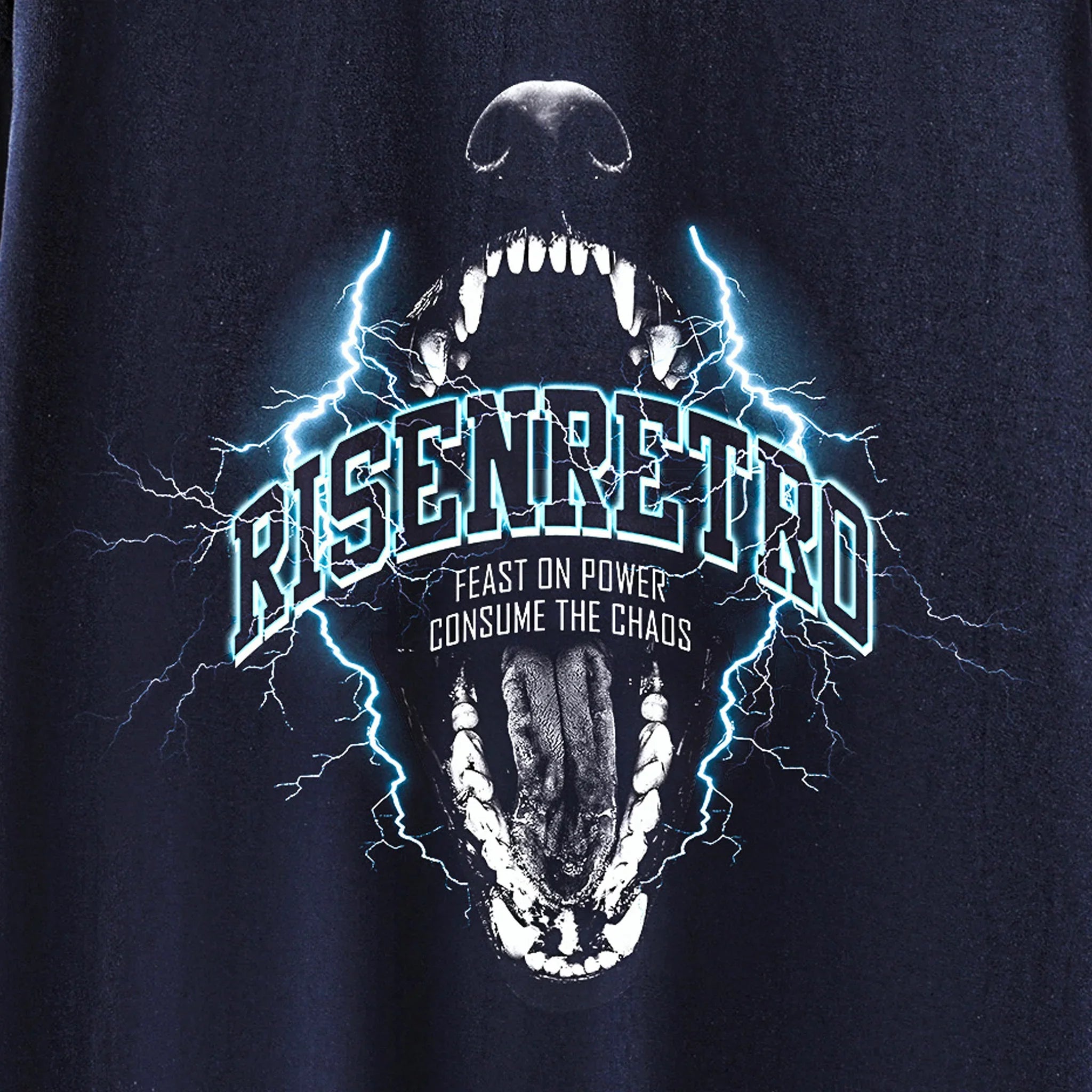 T-shirt Fangs X RisenRetro Essential en coton